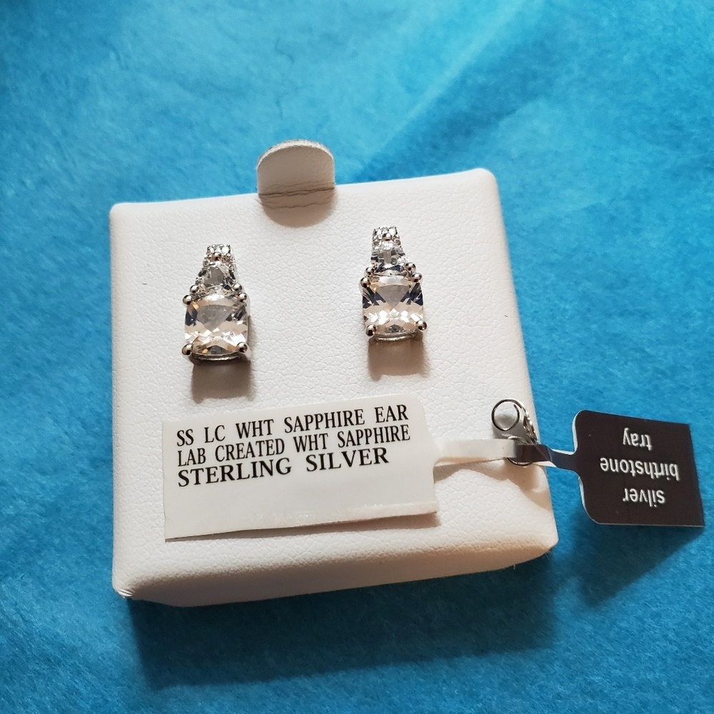 "NWT" White Sapphire earrings set Sterling silver - Picture 6 of 7